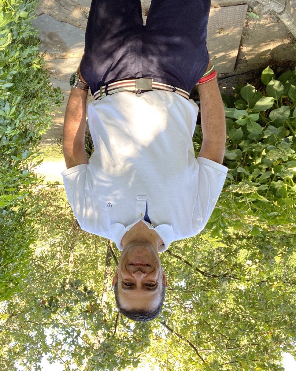 Retrato de Felipe Sánchez al aire libre